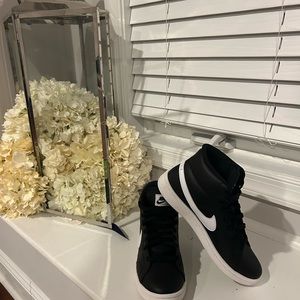 Black high top sport shoe